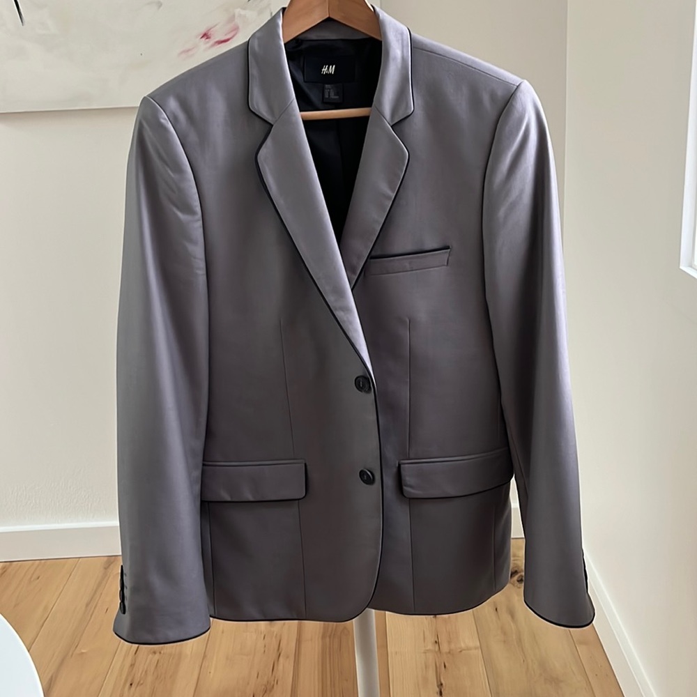 Men’s H&M Gray Blazer with Black Piping Detail